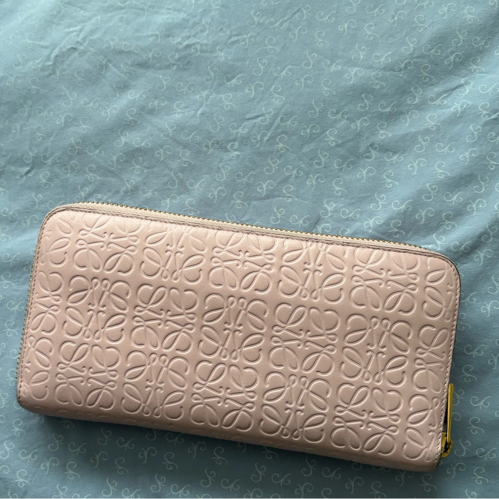 Loewe Continental Embossed Wallet (Pink)
